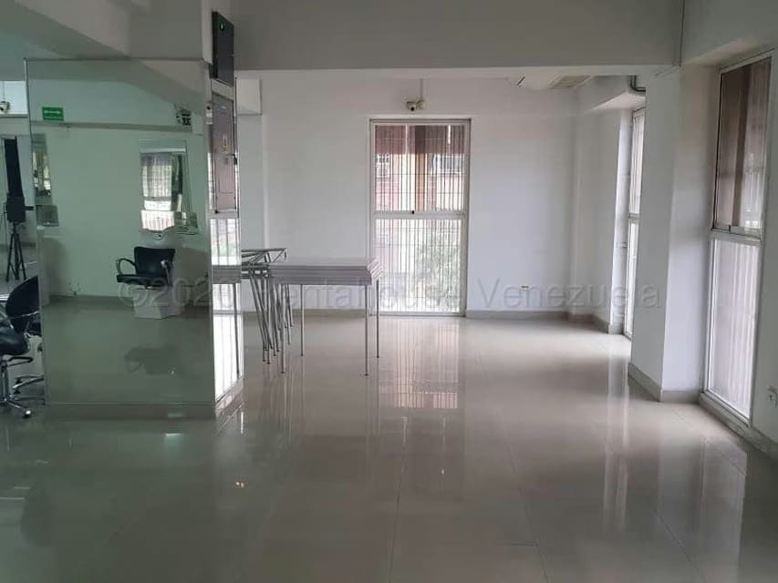 Comercial (Local Comercial) en Venta en Zona Centro, Aragua - 2