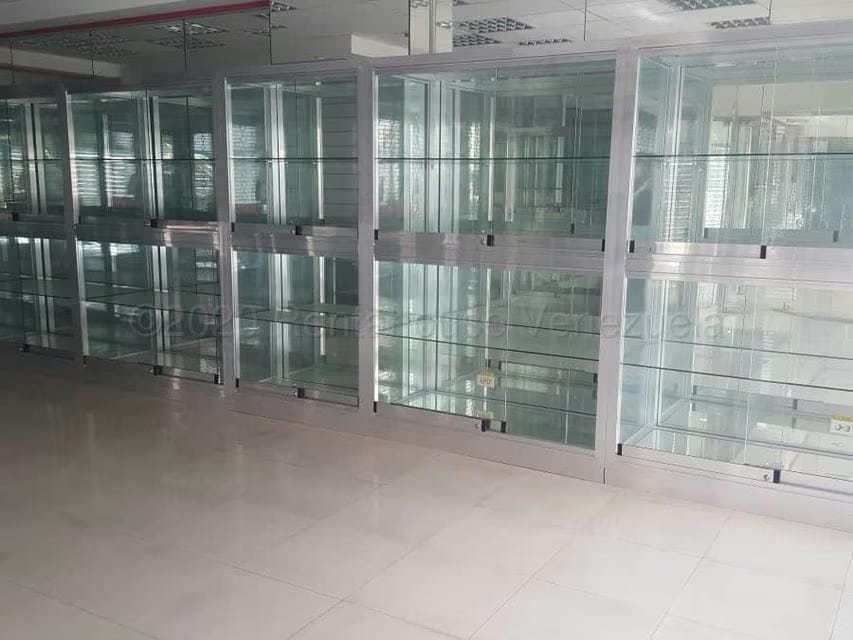 Comercial (Local Comercial) en Venta en Zona Centro, Aragua - 12