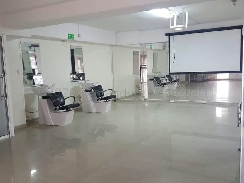 Comercial (Local Comercial) en Venta en Zona Centro, Aragua - 16