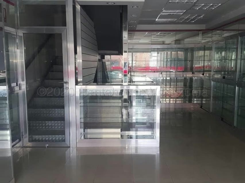 Comercial (Local Comercial) en Venta en Zona Centro, Aragua - 17