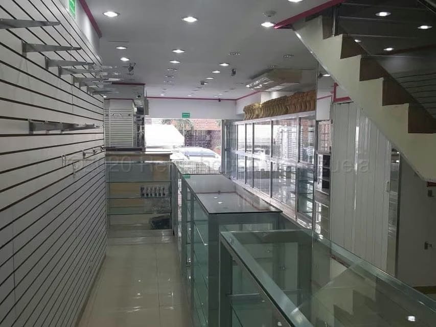 Comercial (Local Comercial) en Venta en Zona Centro, Aragua - 4