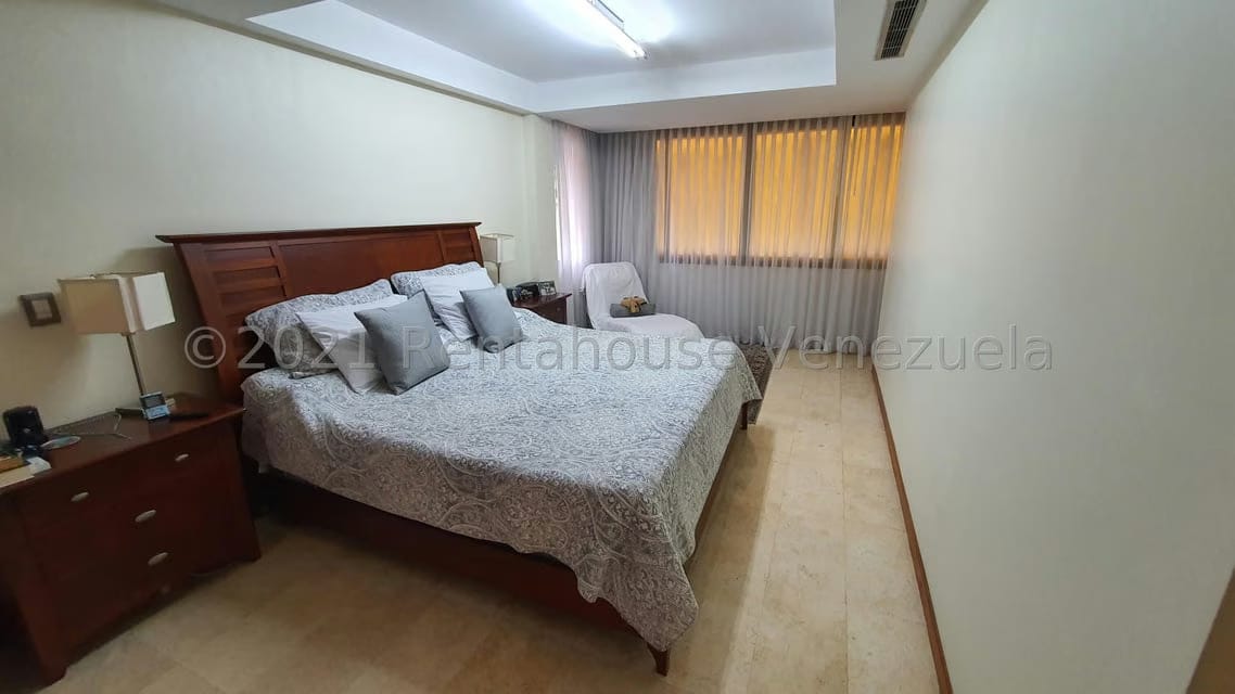 Apartamento (Duplex) en Venta en Los Naranjos de Las Mercedes, Distrito Metropolitano - 13