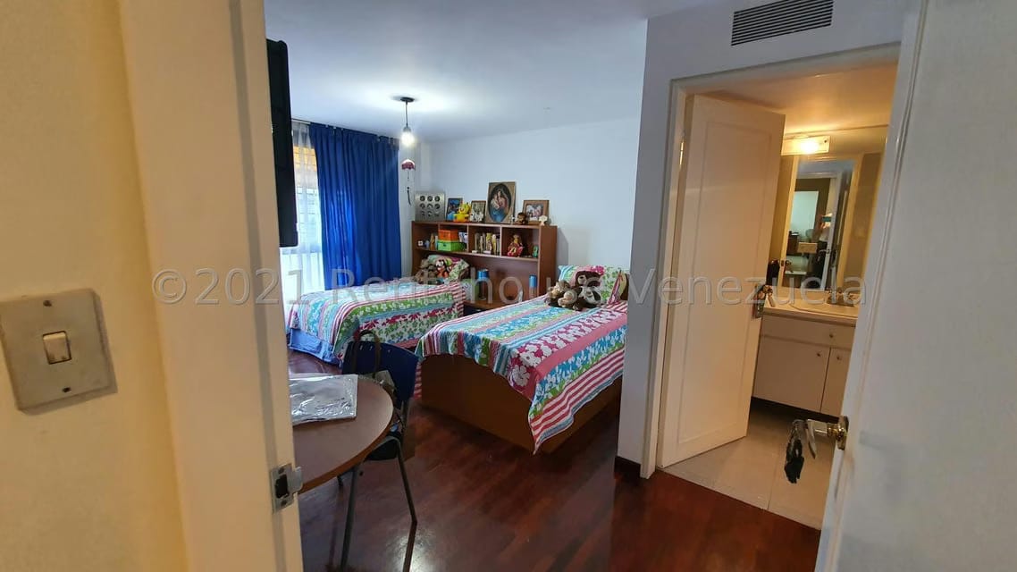 Apartamento (Duplex) en Venta en Los Naranjos de Las Mercedes, Distrito Metropolitano - 20