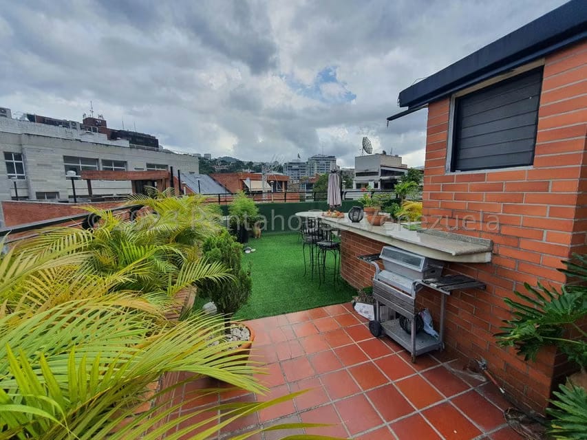 Apartamento (Duplex) en Venta en Los Naranjos de Las Mercedes, Distrito Metropolitano - 28