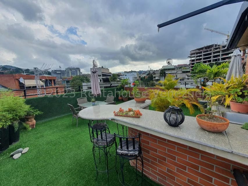 Apartamento (Duplex) en Venta en Los Naranjos de Las Mercedes, Distrito Metropolitano - 31