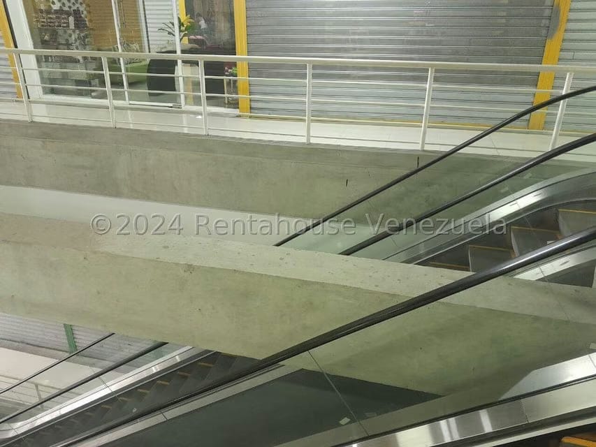 Comercial (Local Comercial) en Alquiler en Centro, Lara - 15