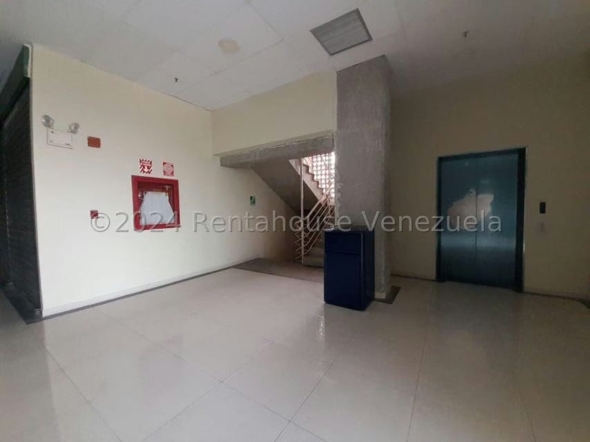 Comercial (Local Comercial) en Alquiler en Centro, Lara - 18