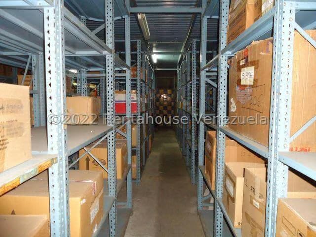 Comercial (Galpon - Deposito) en Venta en Sarria, Distrito Metropolitano - 3