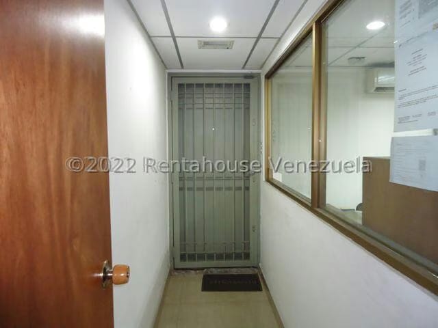 Comercial (Galpon - Deposito) en Venta en Sarria, Distrito Metropolitano - 21