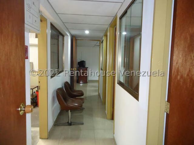 Comercial (Galpon - Deposito) en Venta en Sarria, Distrito Metropolitano - 22