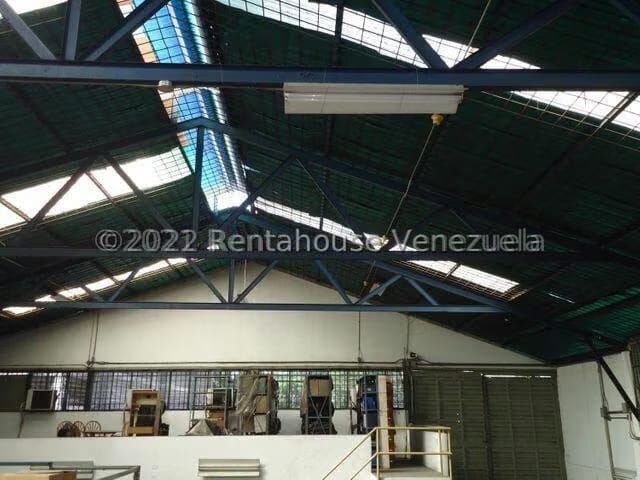Comercial (Galpon - Deposito) en Venta en Sarria, Distrito Metropolitano - 10