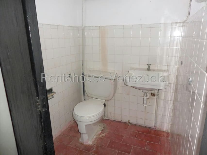 Comercial (Local Comercial) en Alquiler en Alta Florida, Distrito Metropolitano - 24