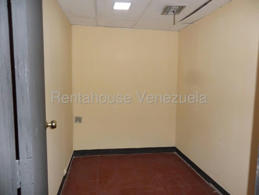 Comercial (Local Comercial) en Alquiler en Alta Florida, Distrito Metropolitano - 7