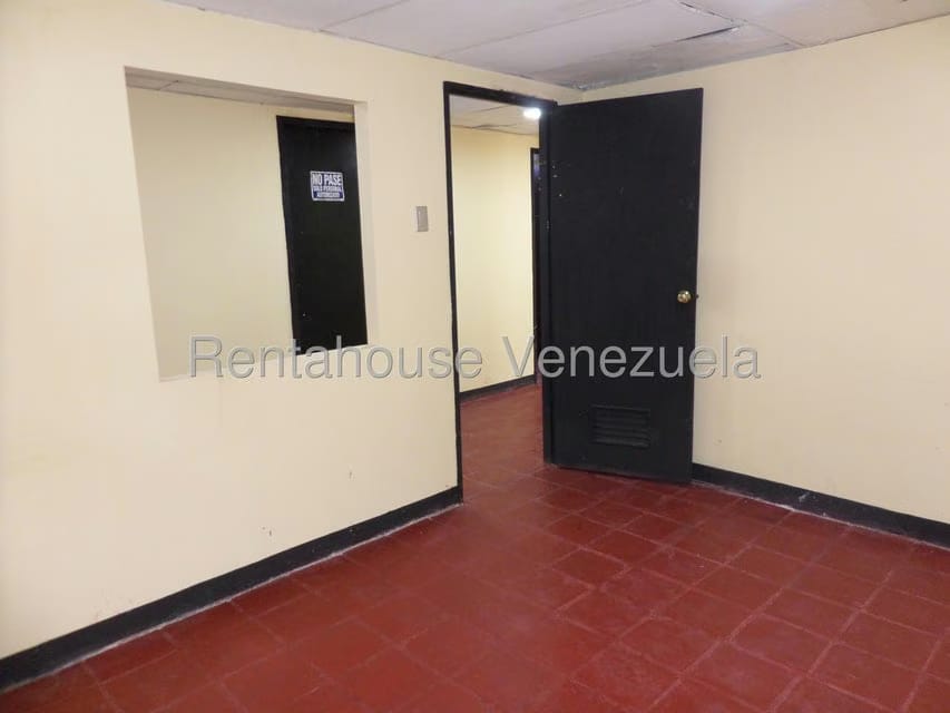 Comercial (Local Comercial) en Alquiler en Alta Florida, Distrito Metropolitano - 10