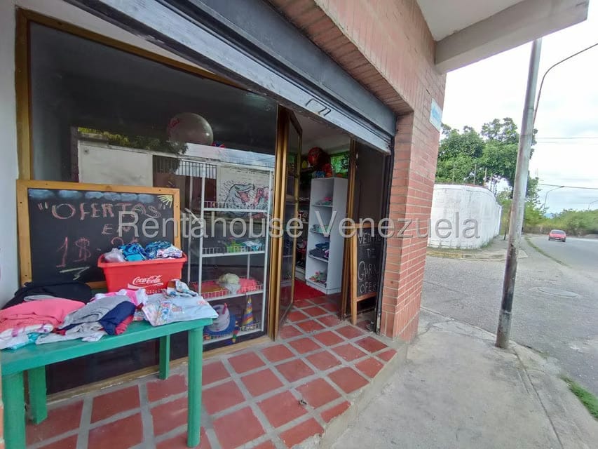 Comercial (Local Comercial) en Alquiler en Almarriera, Lara - 2