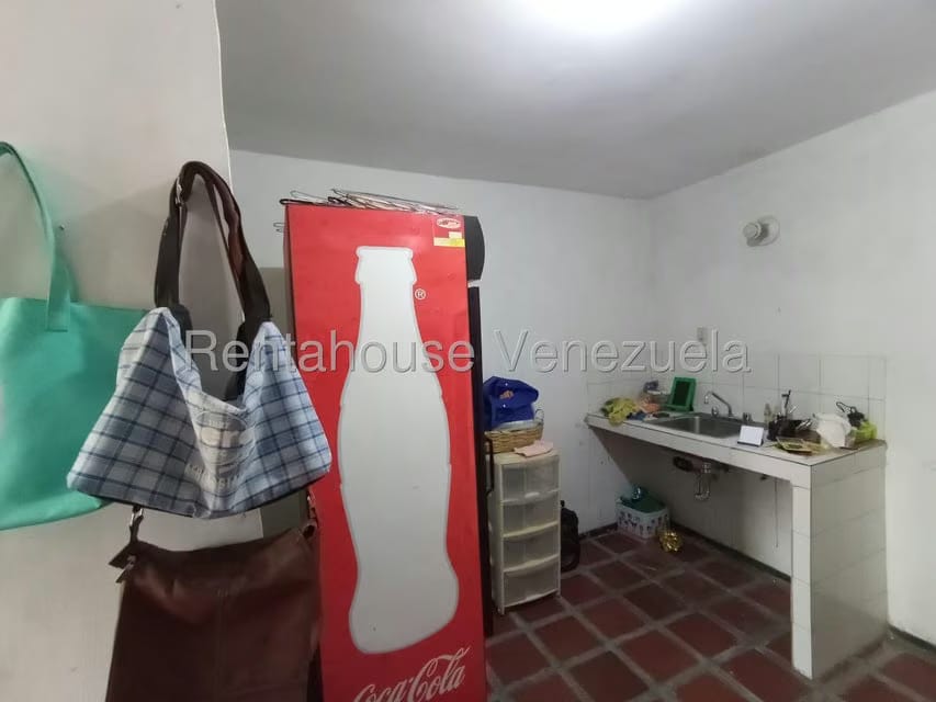 Comercial (Local Comercial) en Alquiler en Almarriera, Lara - 7