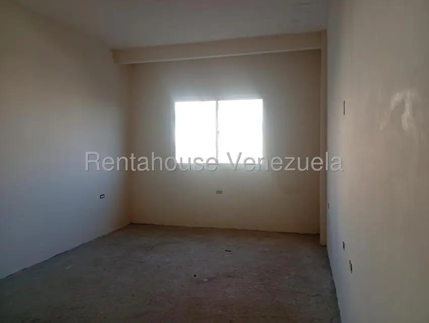 Townhouse (Duplex) en Venta en Avenida 34, Zulia - 8