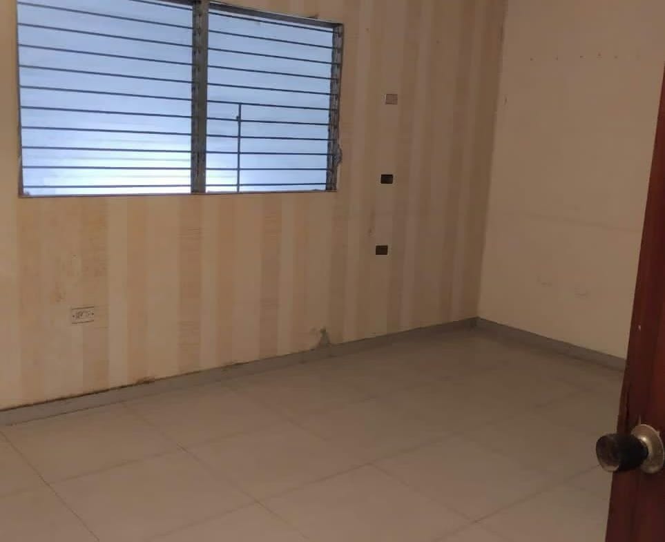 EN ALQUILER GALPÓN DE 1.100 MTS2 CONJUNTO CERRADO - 8