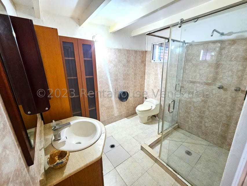 Casa (Duplex) en Venta en Zona Este, Lara - 44