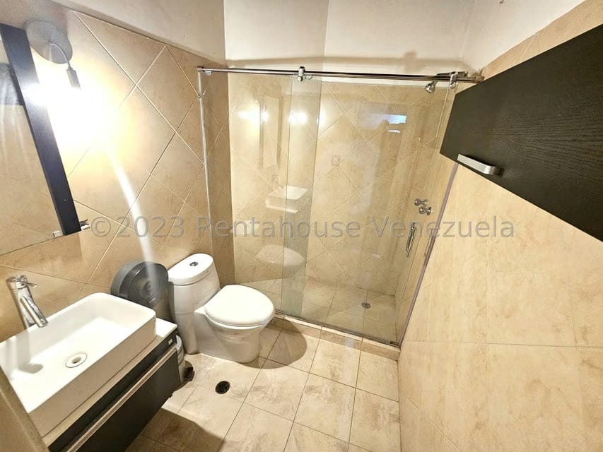 Casa (Duplex) en Venta en Zona Este, Lara - 46