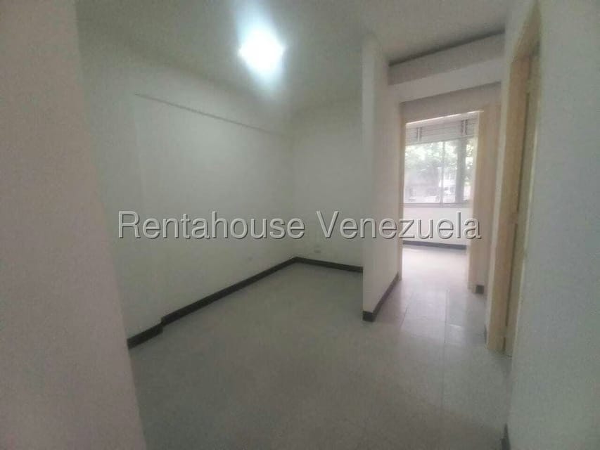 Comercial (Oficina) en Alquiler en La Florida, Distrito Metropolitano - 14