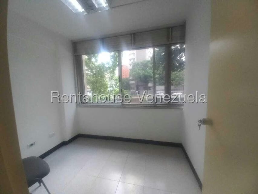 Comercial (Oficina) en Alquiler en La Florida, Distrito Metropolitano - 20