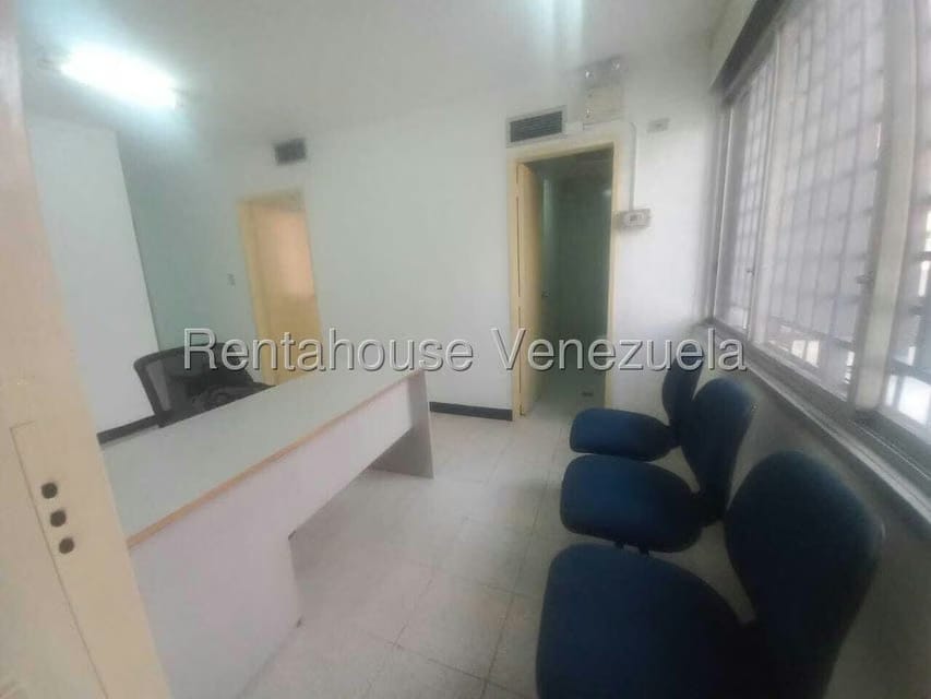 Comercial (Oficina) en Alquiler en La Florida, Distrito Metropolitano - 5