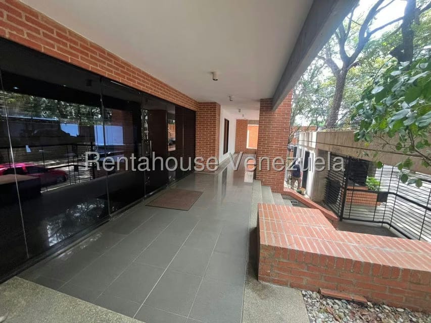 Apartamento (1 Nivel) en Venta en La Campiña, Distrito Metropolitano - 2