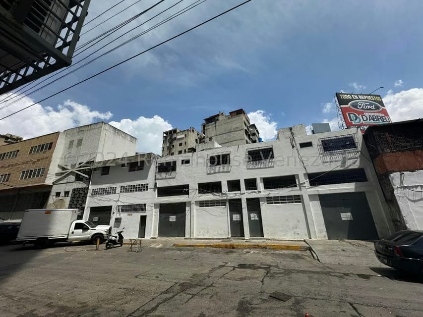 Comercial (Galpon - Deposito) en Venta en San Juan, Distrito Metropolitano