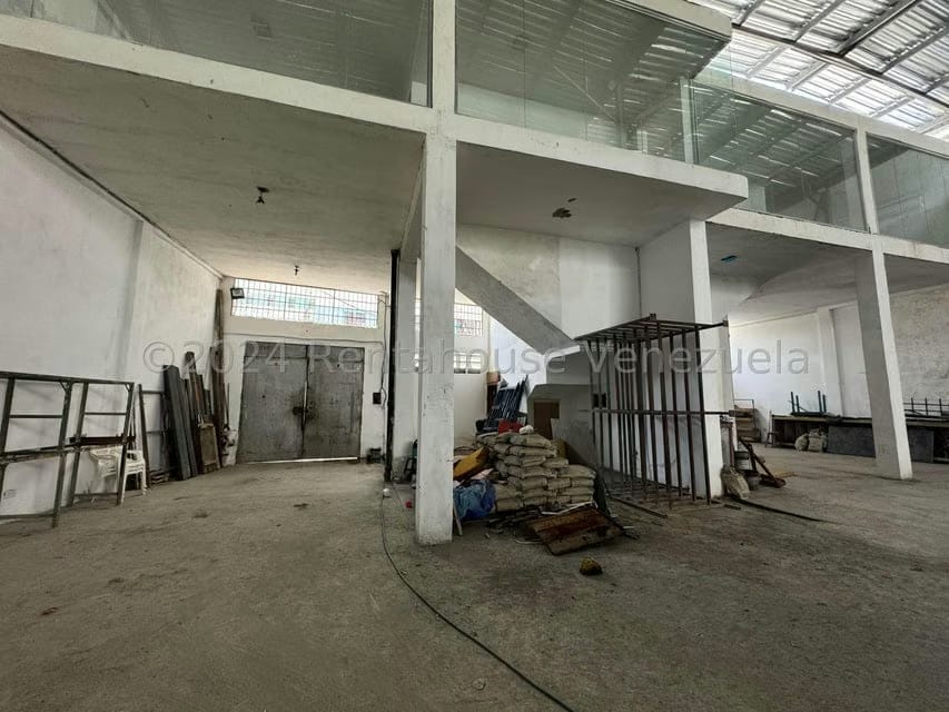 Comercial (Galpon - Deposito) en Venta en San Juan, Distrito Metropolitano - 3