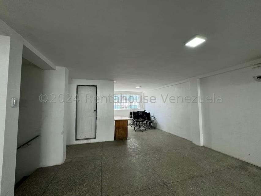 Comercial (Galpon - Deposito) en Venta en San Juan, Distrito Metropolitano - 5