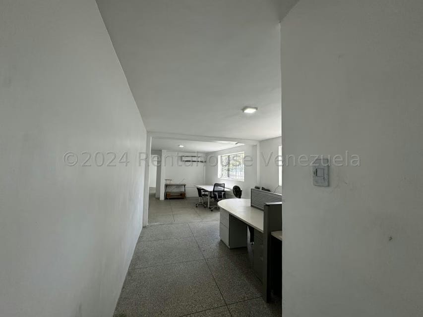 Comercial (Galpon - Deposito) en Venta en San Juan, Distrito Metropolitano - 8