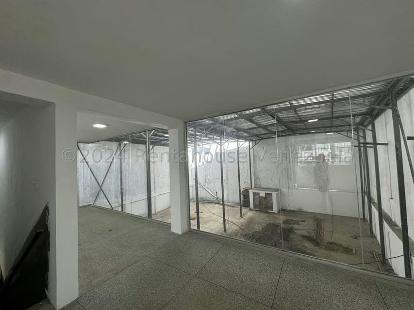 Comercial (Galpon - Deposito) en Venta en San Juan, Distrito Metropolitano - 10