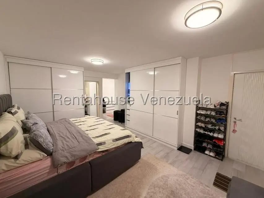 Apartamento (1 Nivel) en Venta en La Florida, Distrito Metropolitano - 19