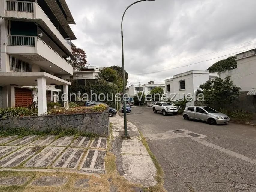 Apartamento (1 Nivel) en Venta en La Florida, Distrito Metropolitano - 34