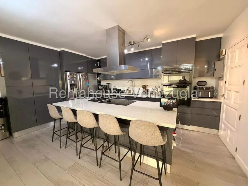 Apartamento (1 Nivel) en Venta en La Florida, Distrito Metropolitano - 7