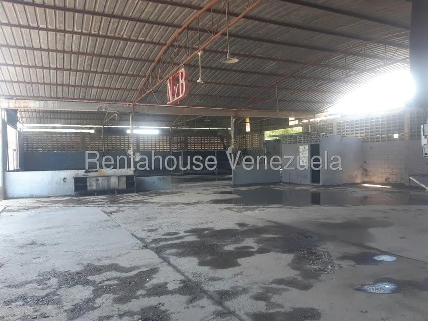 Comercial (Galpon - Deposito) en Alquiler en Intercomunal, Zulia - 11