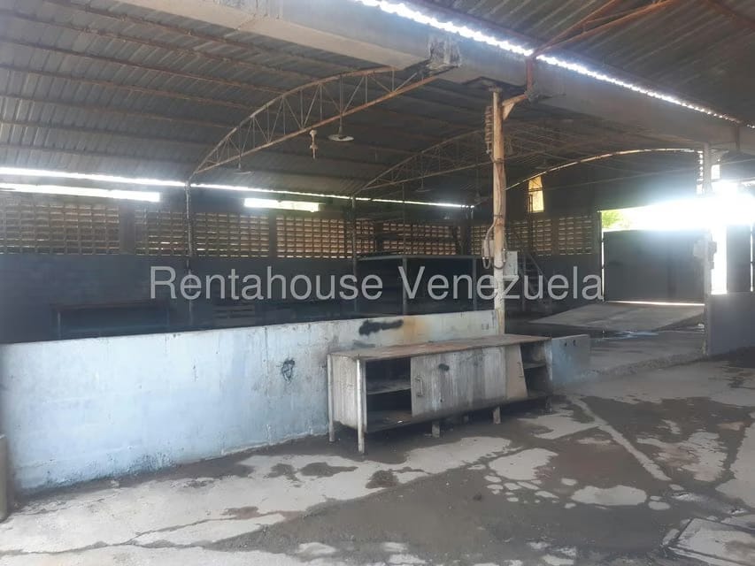 Comercial (Galpon - Deposito) en Alquiler en Intercomunal, Zulia - 10