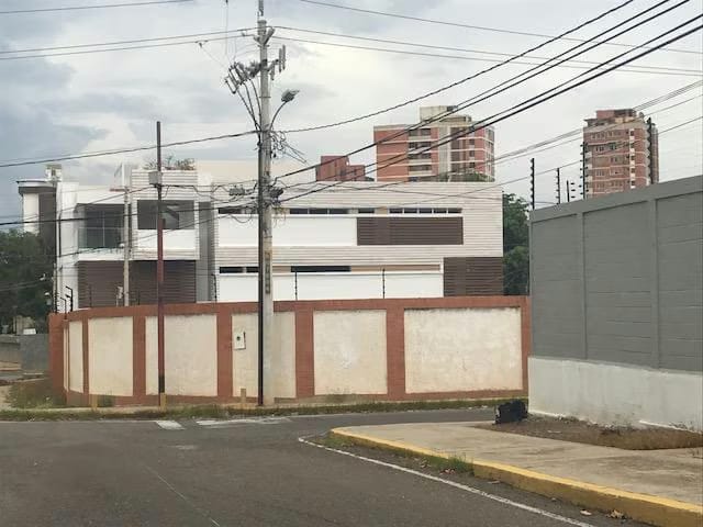 Terreno (Residencial) en Venta en Creole, Zulia - 10