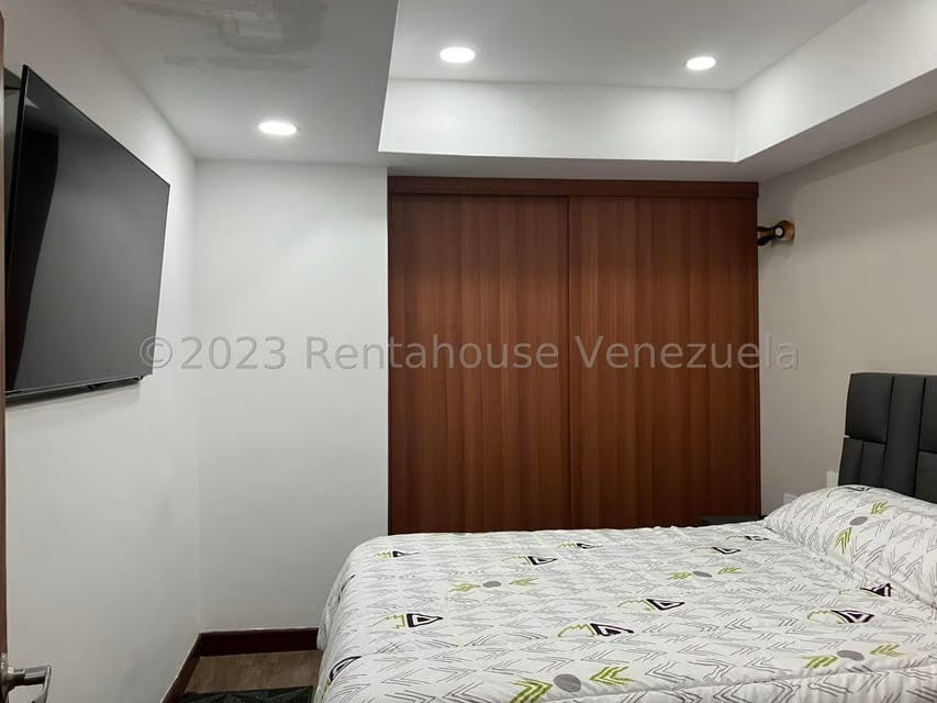 Apartamento (1 Nivel) en Alquiler en Chuao, Distrito Metropolitano - 11