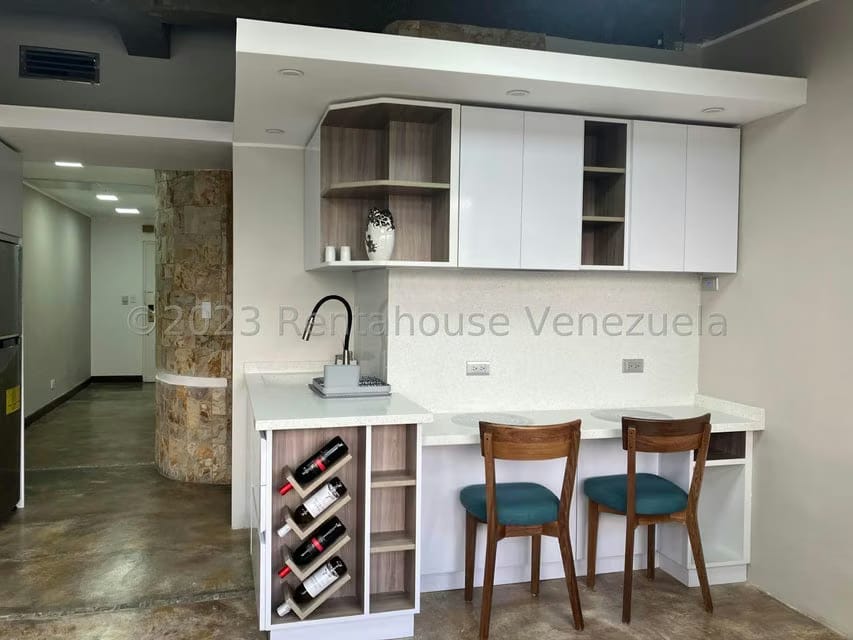 Apartamento (1 Nivel) en Alquiler en Chuao, Distrito Metropolitano - 4