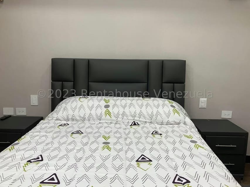 Apartamento (1 Nivel) en Alquiler en Chuao, Distrito Metropolitano - 10