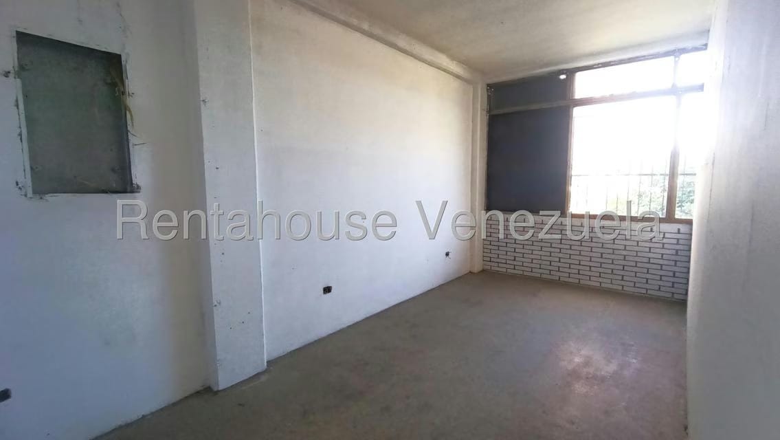 Comercial (Galpon - Deposito) en Alquiler en Catia, Distrito Metropolitano - 5