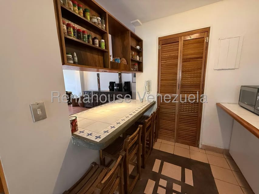 Apartamento (1 Nivel) en Alquiler en Colinas de Los Ruices, Distrito Metropolitano - 20