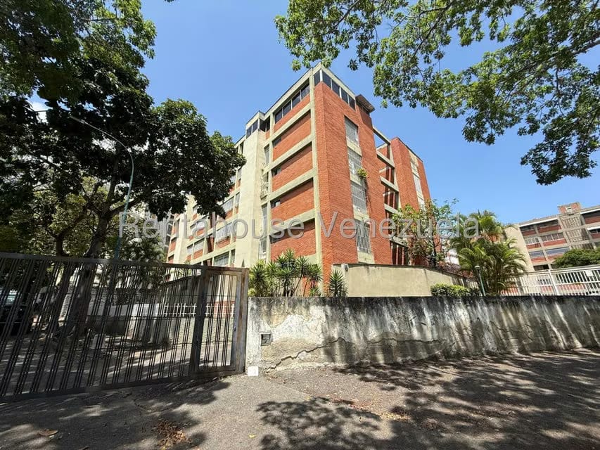 Apartamento (1 Nivel) en Alquiler en Colinas de Los Ruices, Distrito Metropolitano - 33
