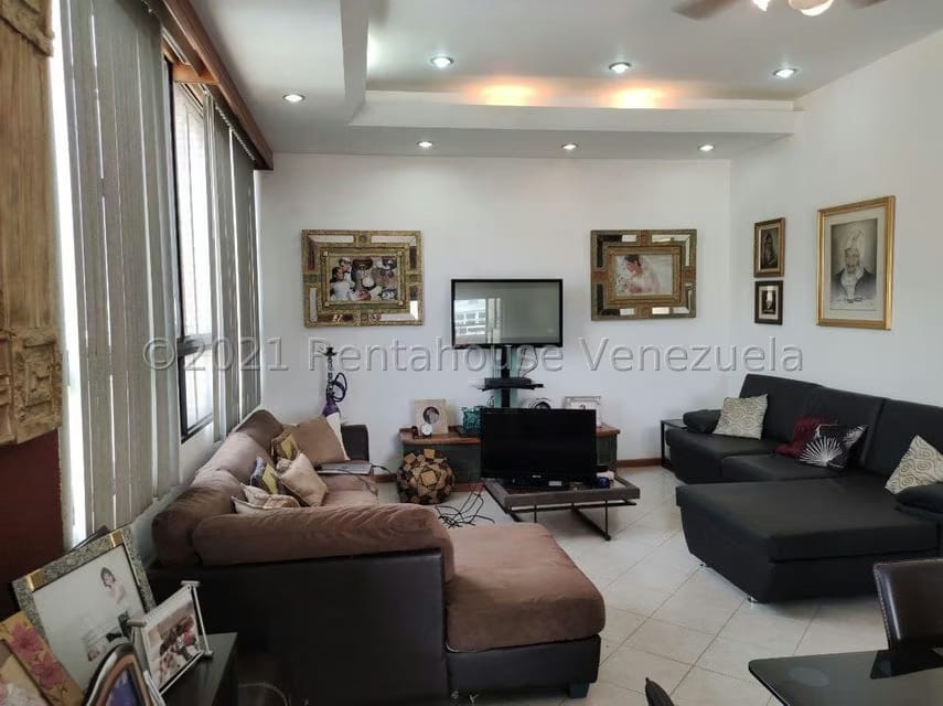Apartamento (Penthouse) en Venta en La Florida, Distrito Metropolitano - 12