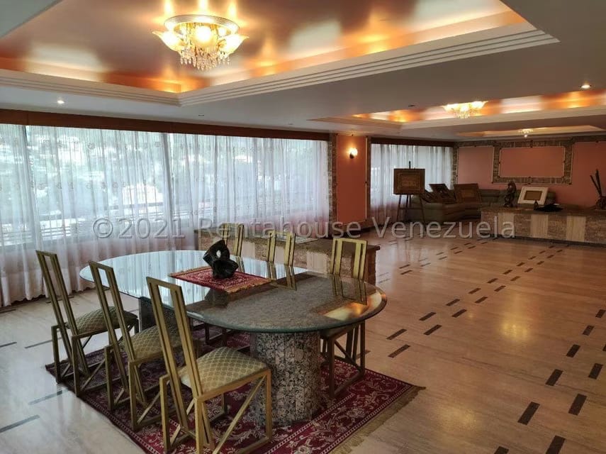 Apartamento (Penthouse) en Venta en La Florida, Distrito Metropolitano - 19