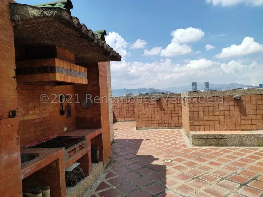 Apartamento (Penthouse) en Venta en La Florida, Distrito Metropolitano - 3