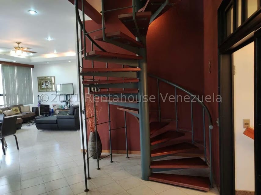 Apartamento (Penthouse) en Venta en La Florida, Distrito Metropolitano - 5