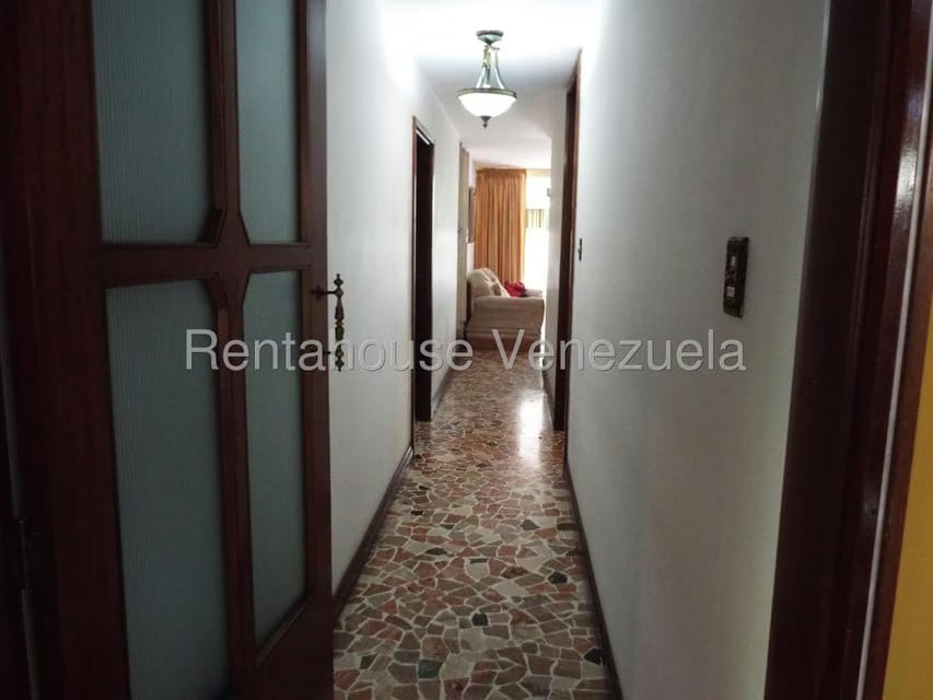 Casa (Multipes Niveles) en Venta en Montalban I, Distrito Metropolitano - 11